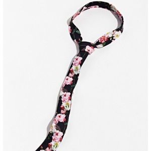Black Floral Print Tie